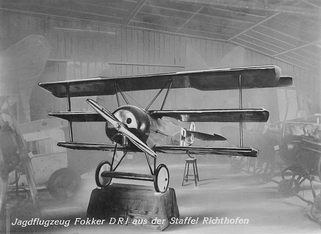 1 Böblingen Deutsches Luftfahrt-Museum innen 1_Fokker DRI Richthofen